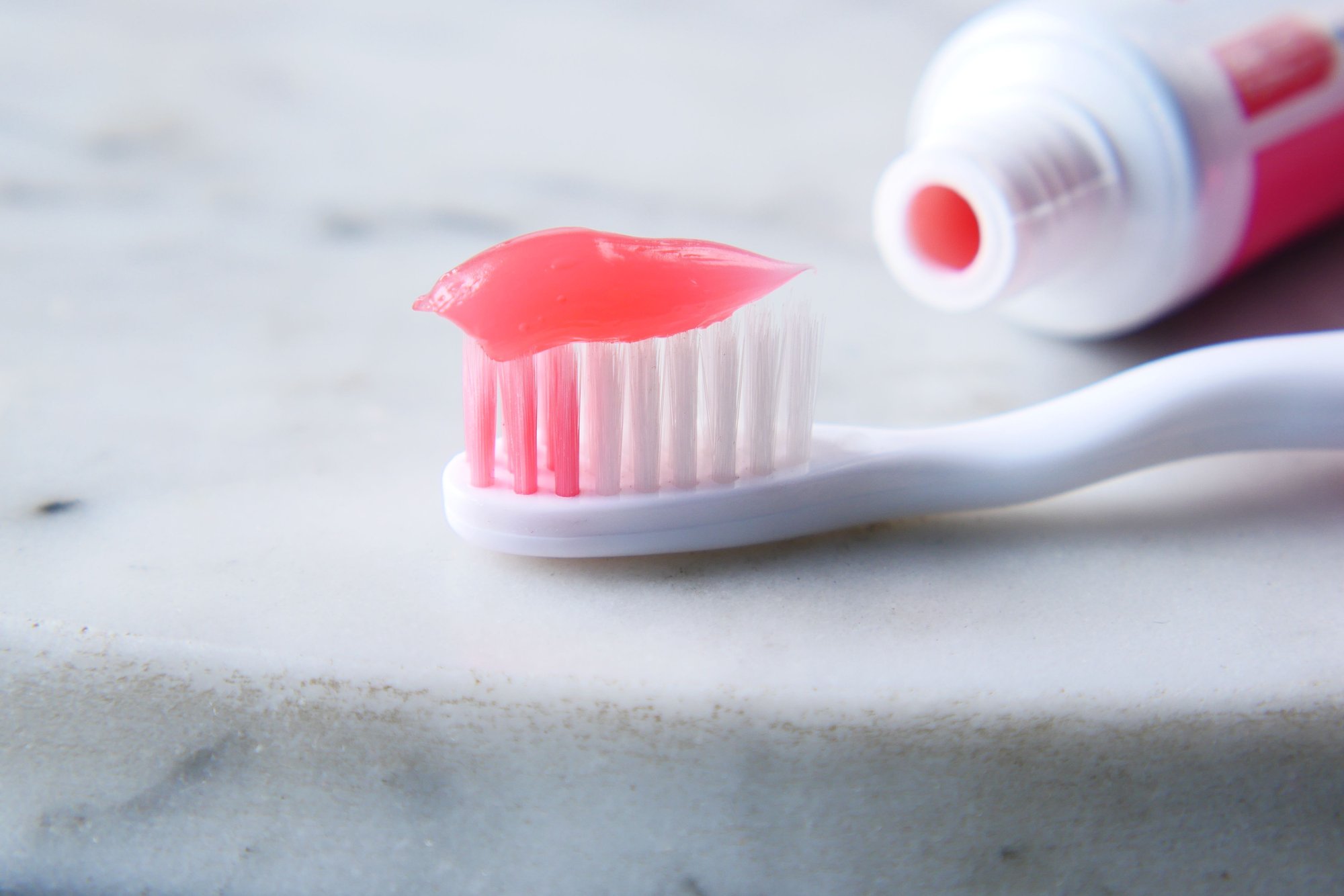 Childrens toothpaste - image