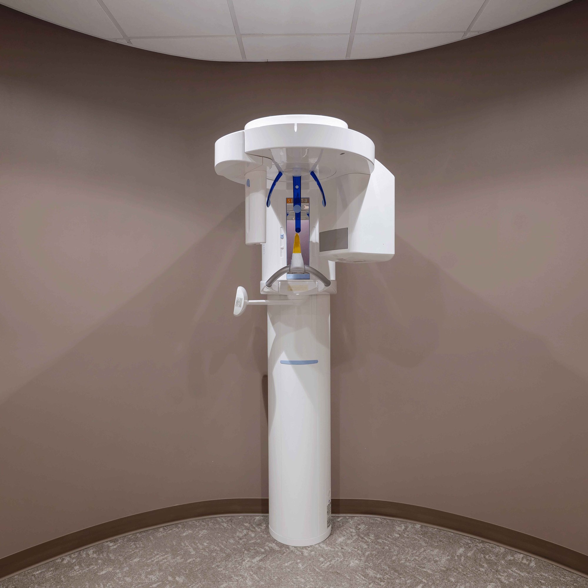 Imaging Room 1-square-comp