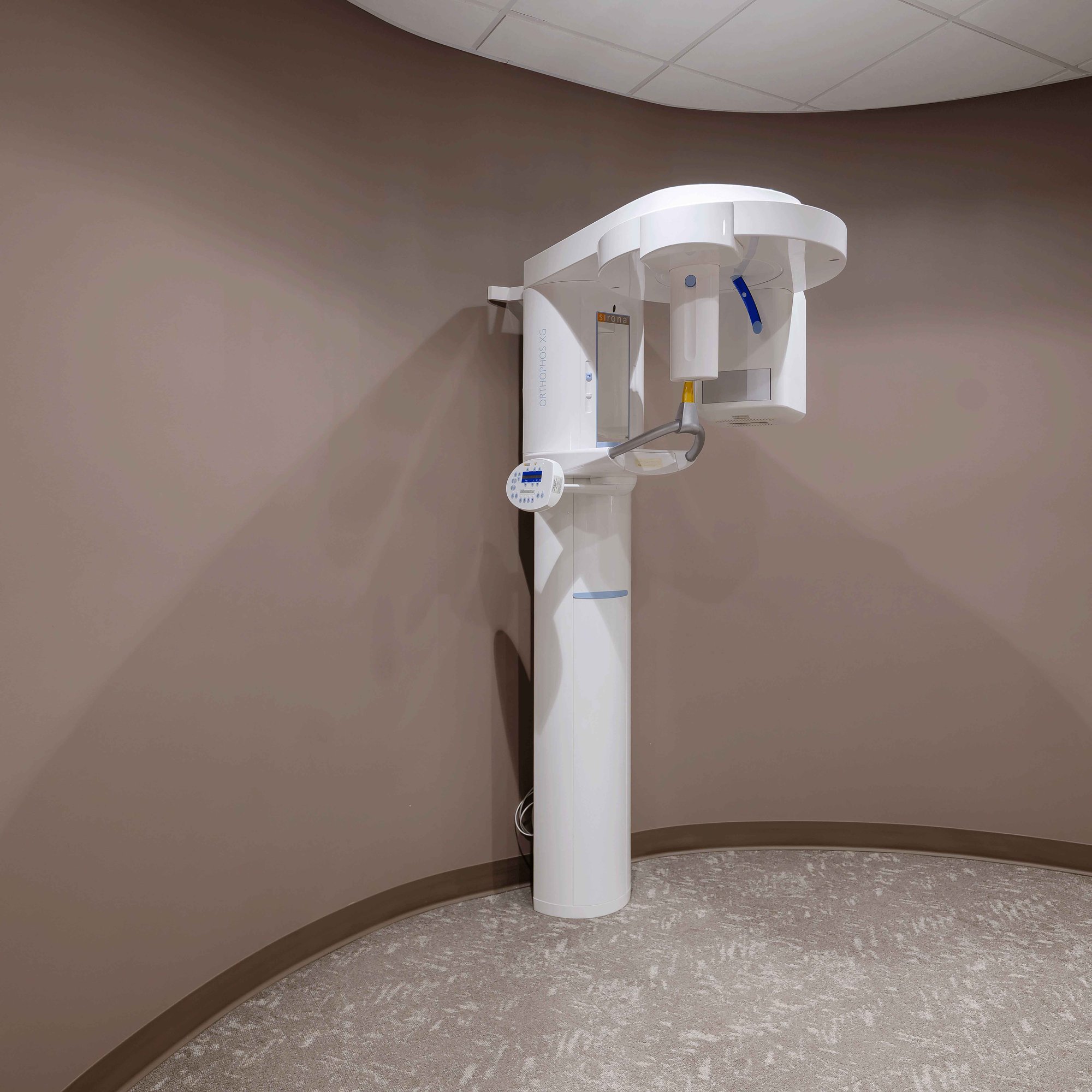 Imaging Room 2-square-comp